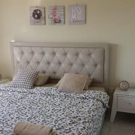 Nadya Apartment Larnaca